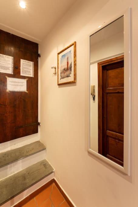 Keys Of Italy - Corsob 9 - Florentine Studio Close To Palazzo Vecchio Florence Exterior photo